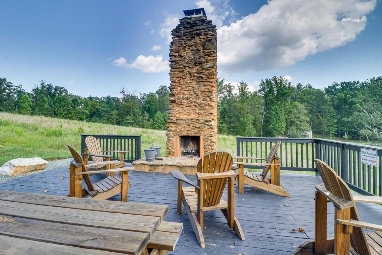 Rustic Baileys Retreat Cabin Near Wineries! Crozet エクステリア 写真